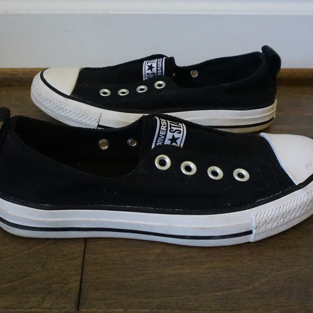 Black Lowtop Laceless Allstar Converse *Size 7*